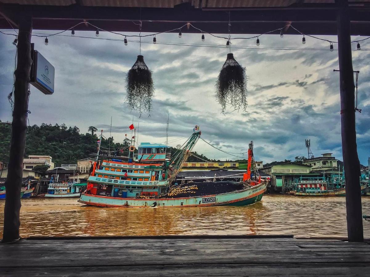 Rub Lom Chom Klong Homestay *